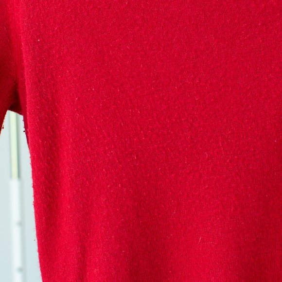 Thin vneck sweater size medium - Picture 8 of 10